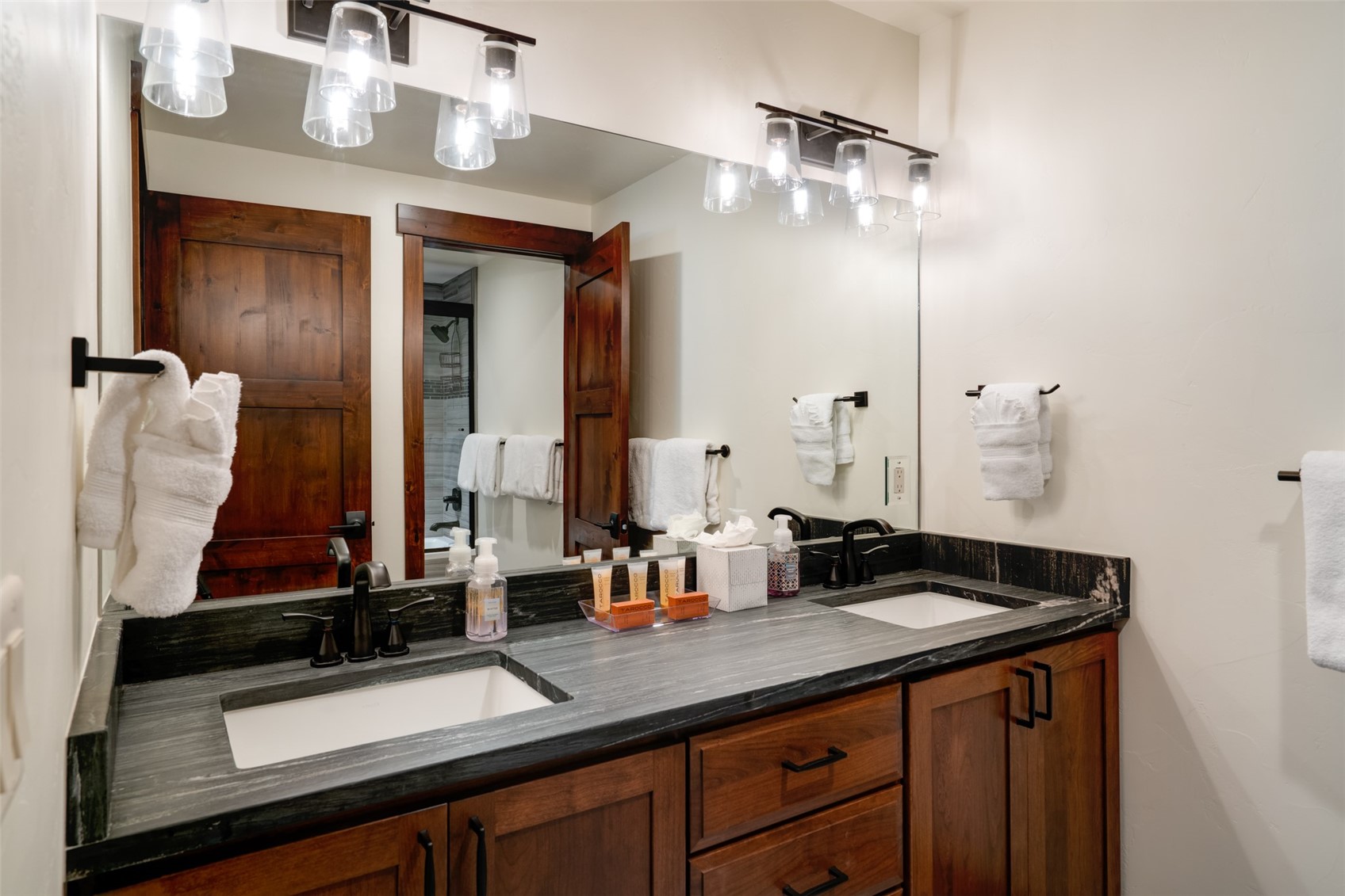 2637 Bronc Buster Loop - Property Photo 29