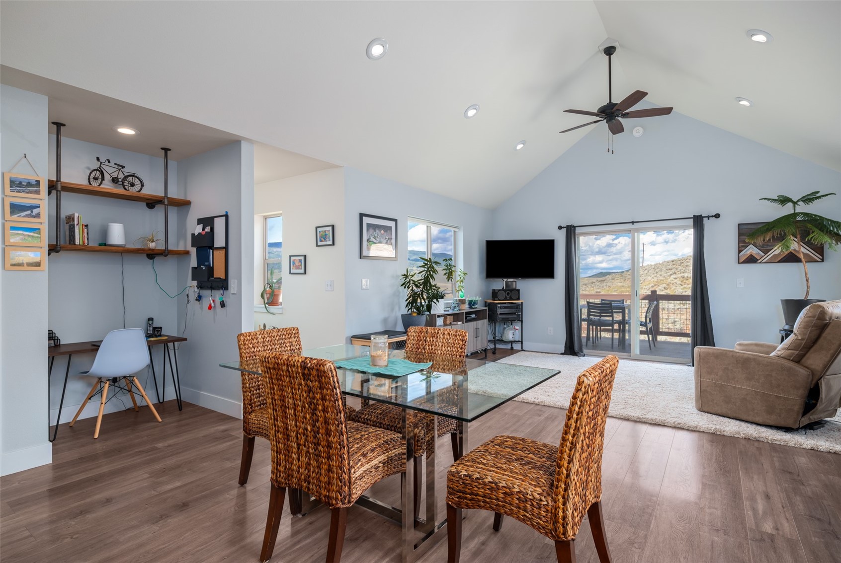 23680 Sagebrush Circle Property Photo 15