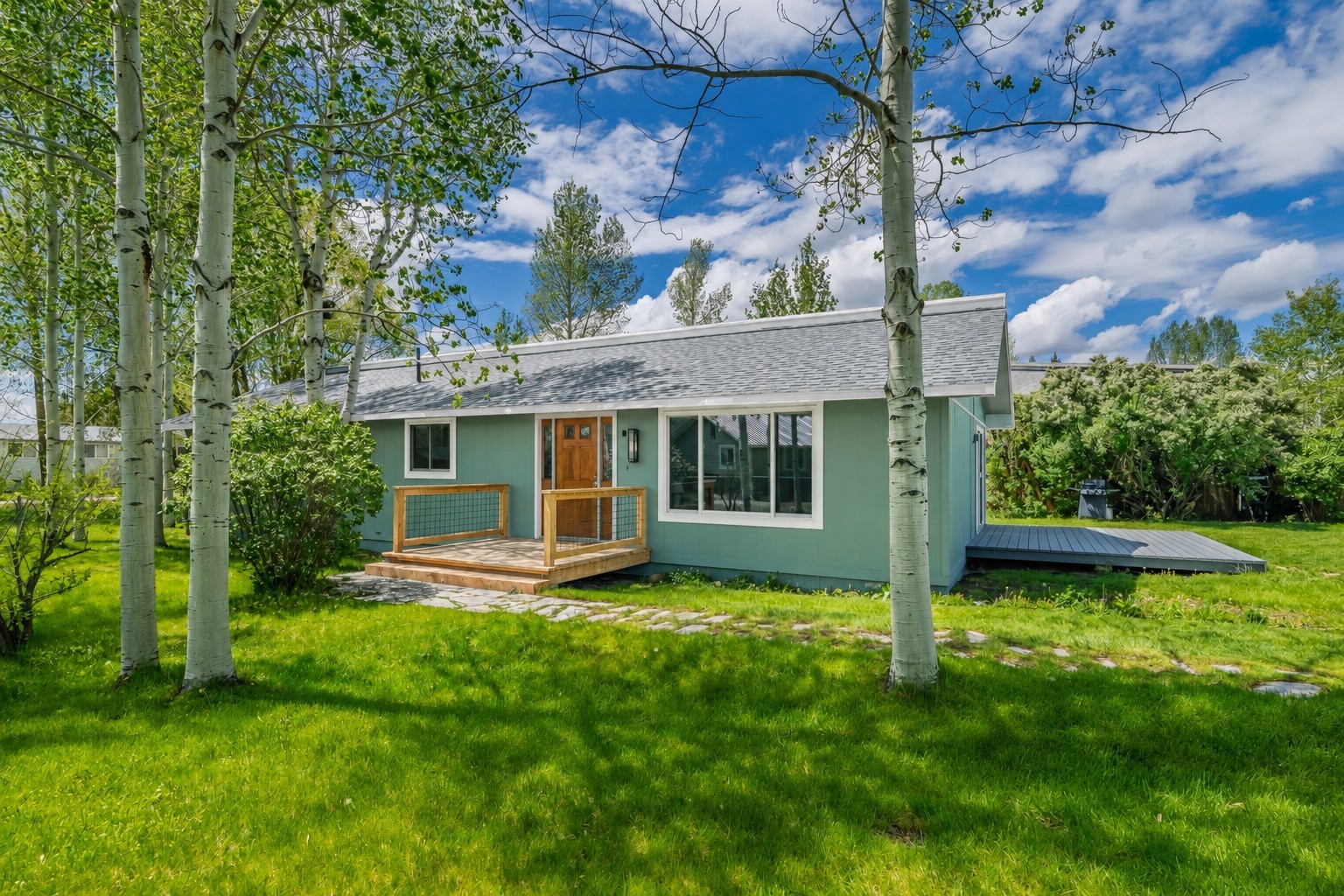 40570 Steamboat Drive Property Photo 2