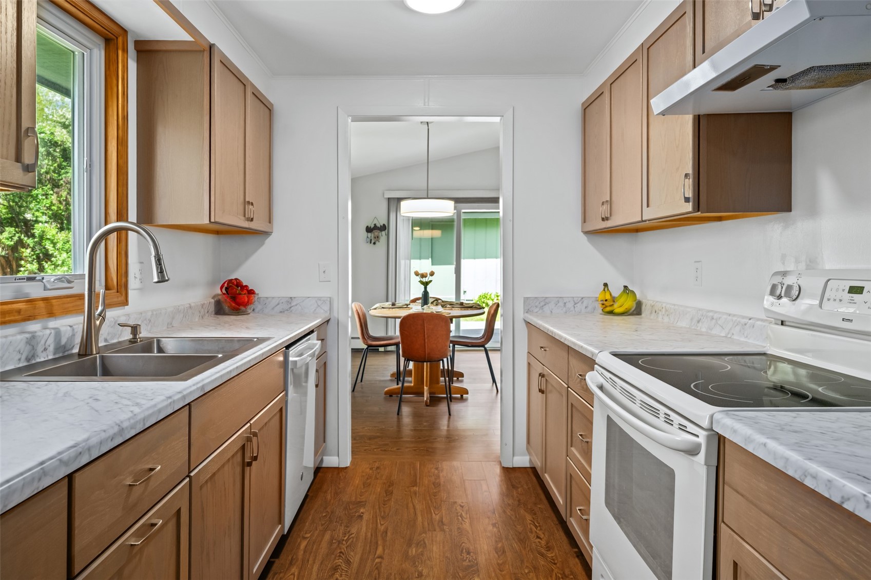 40570 Steamboat Drive Property Photo 5
