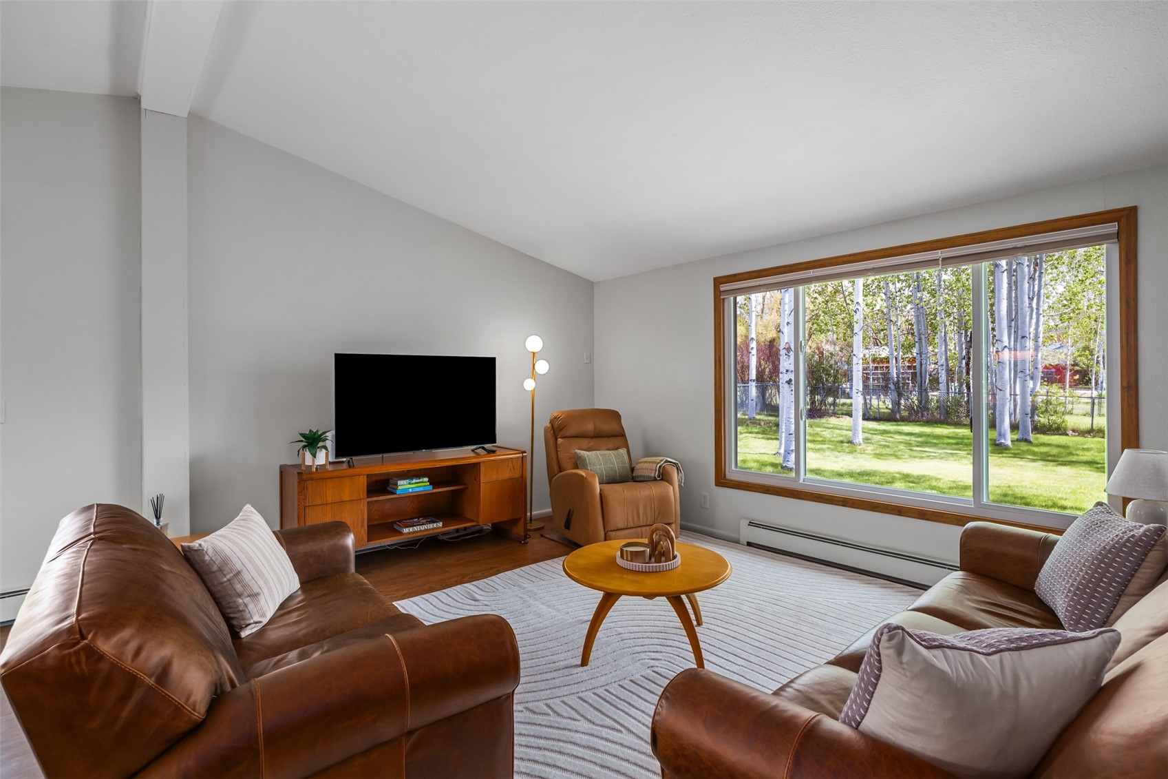 40570 Steamboat Drive Property Photo 18