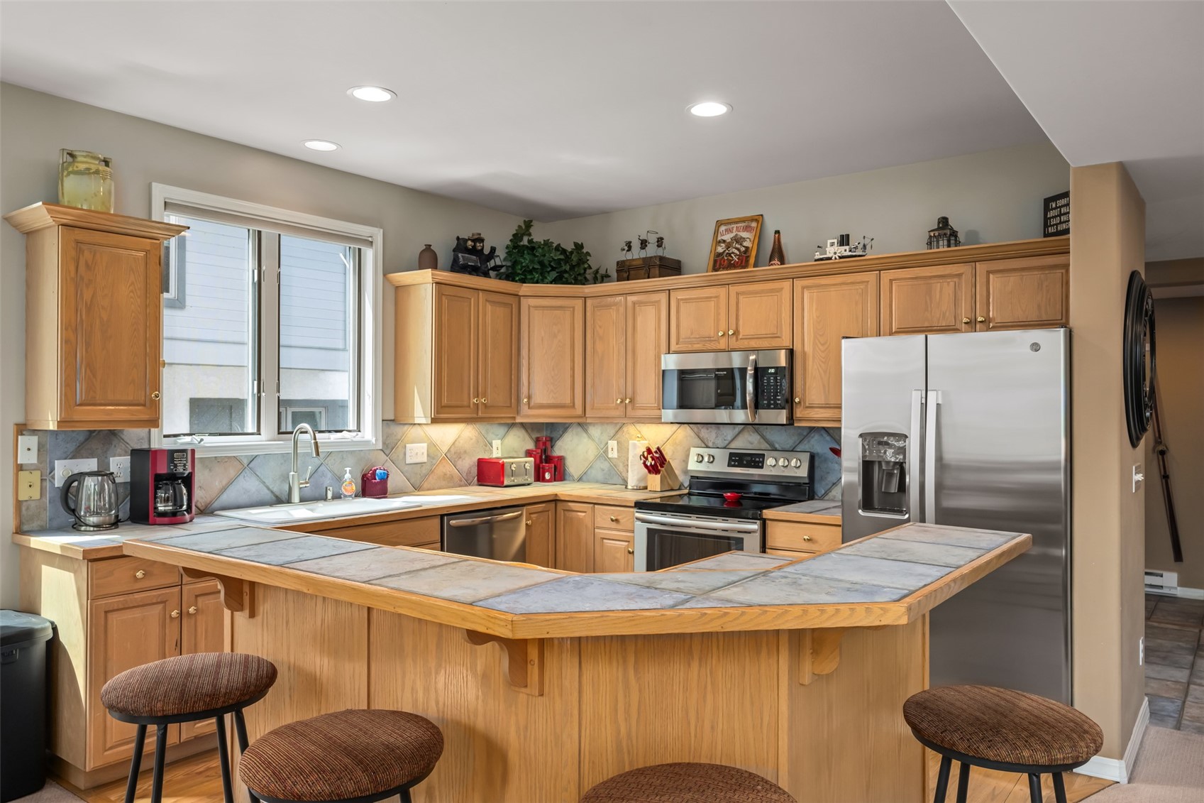 2665 Windward Way Property Photo 10