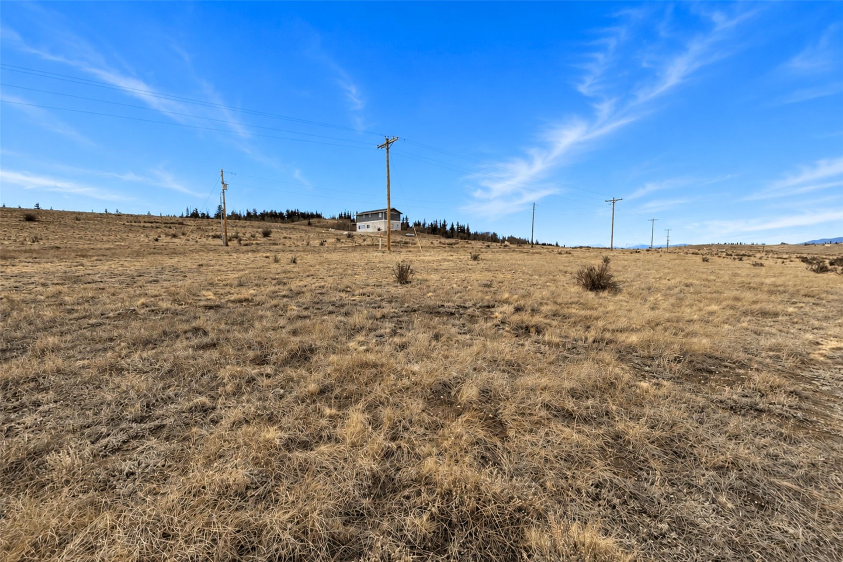 2384 Arrowhead Drive Property Photo 3