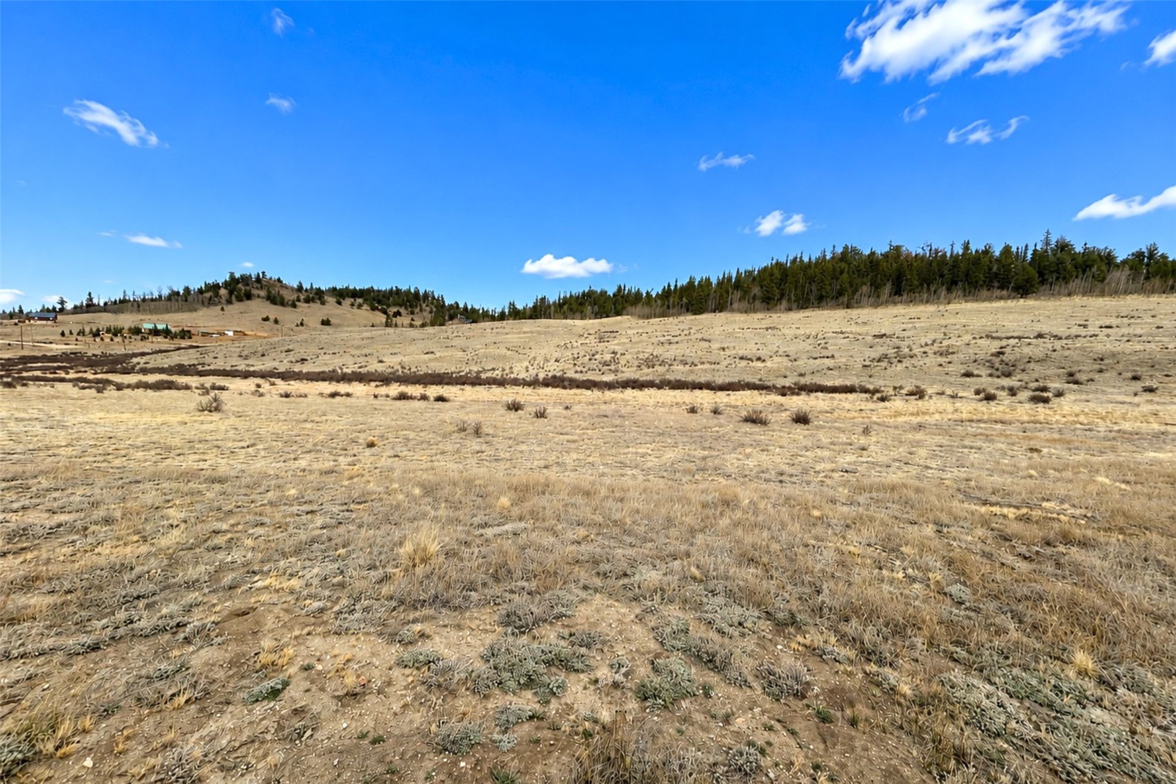 2384 Arrowhead Drive Property Photo 13