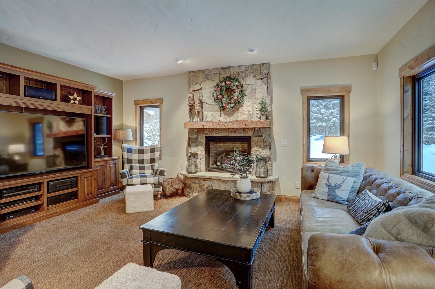 310 Whispering Pines Circle Property Photo 4