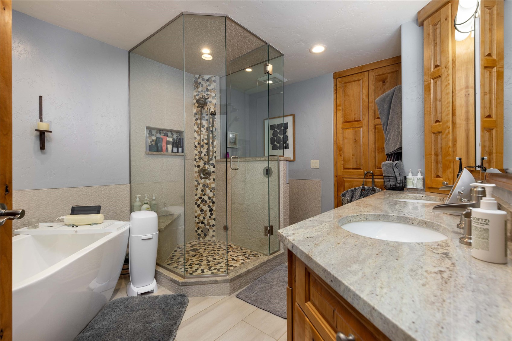 310 Whispering Pines Circle Property Photo 32