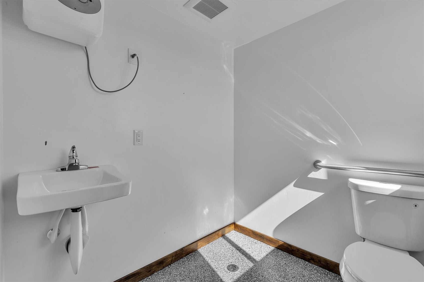 453 Commerce Street Tbd Unit Property Photo 40