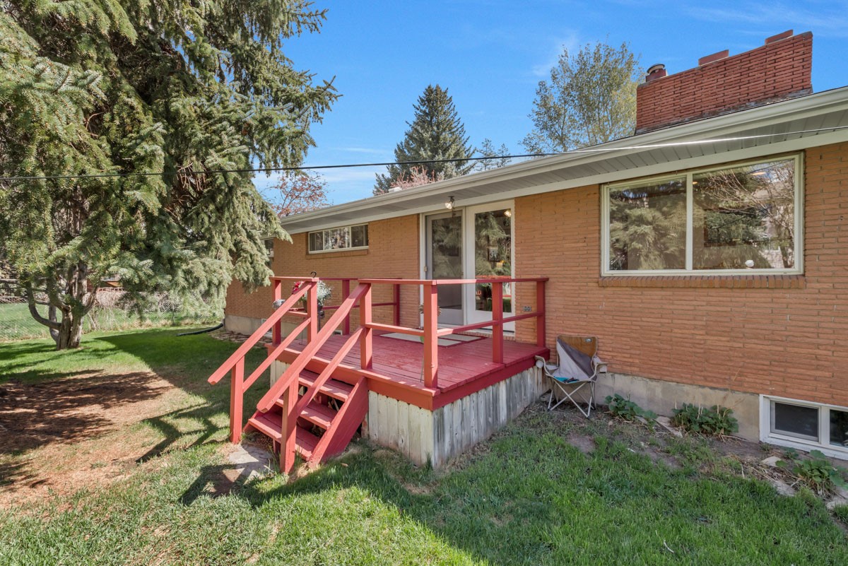 590 Steele Street Property Photo 41