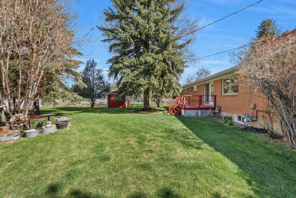 590 Steele Street Property Photo 45