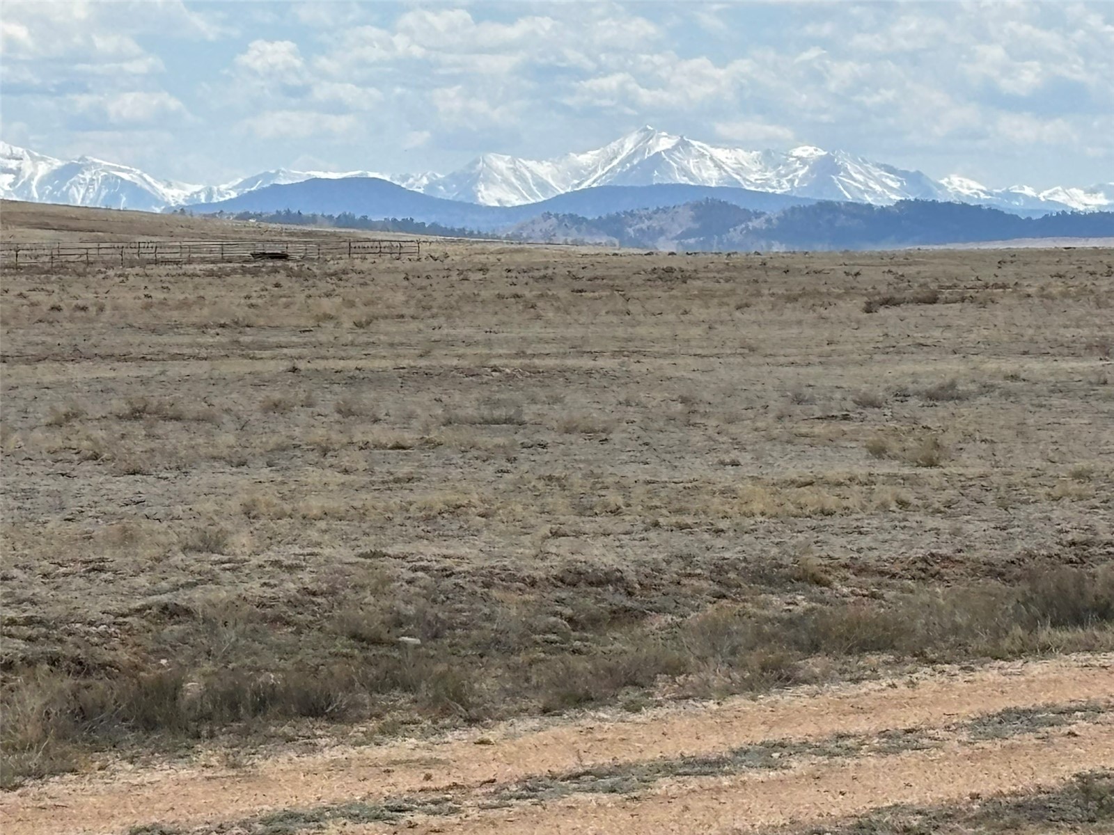 7125 Rio Blanco Road Property Photo 2