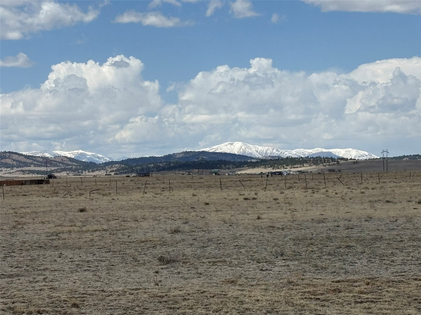 7125 Rio Blanco Road Property Photo 5