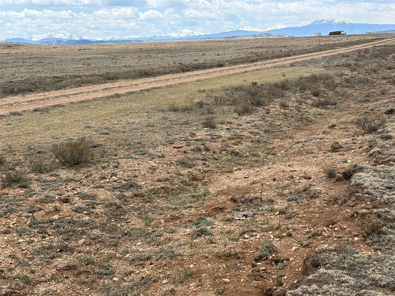 7125 Rio Blanco Road Property Photo 7