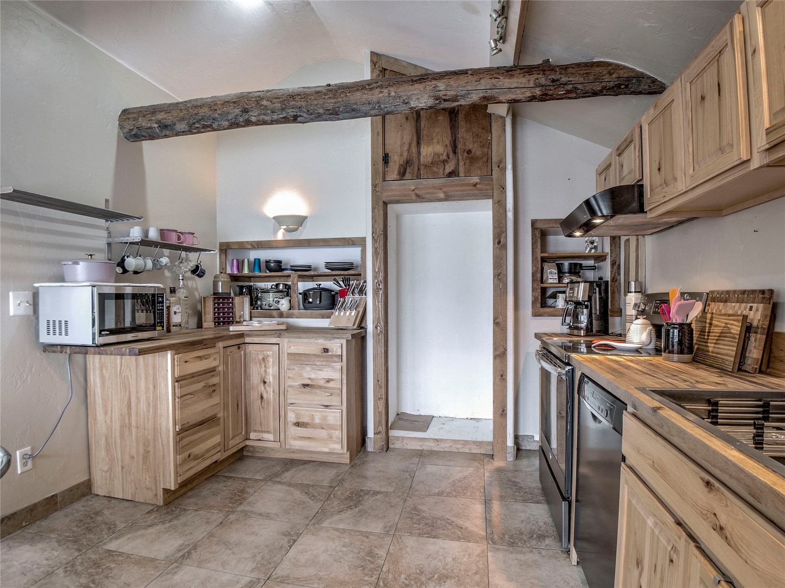 46 Singleton Road Property Photo 10