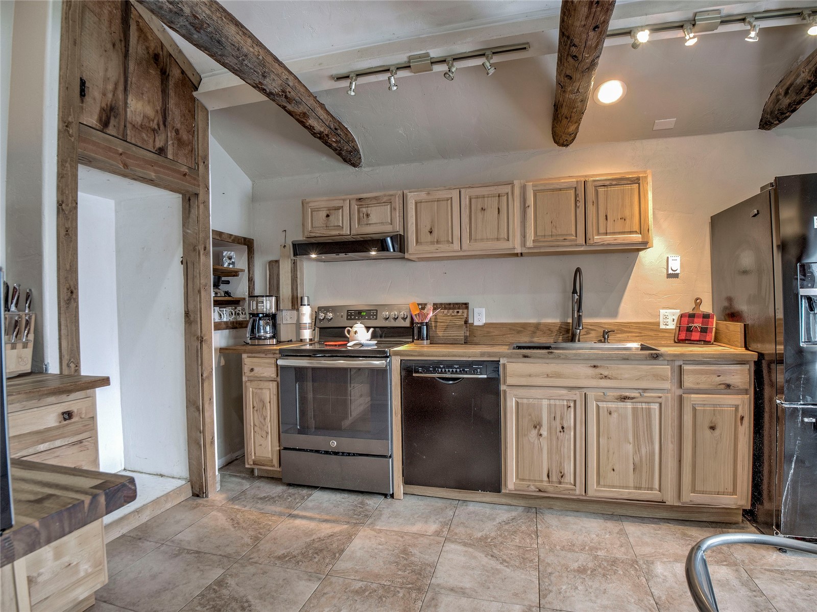 46 Singleton Road Property Photo 11