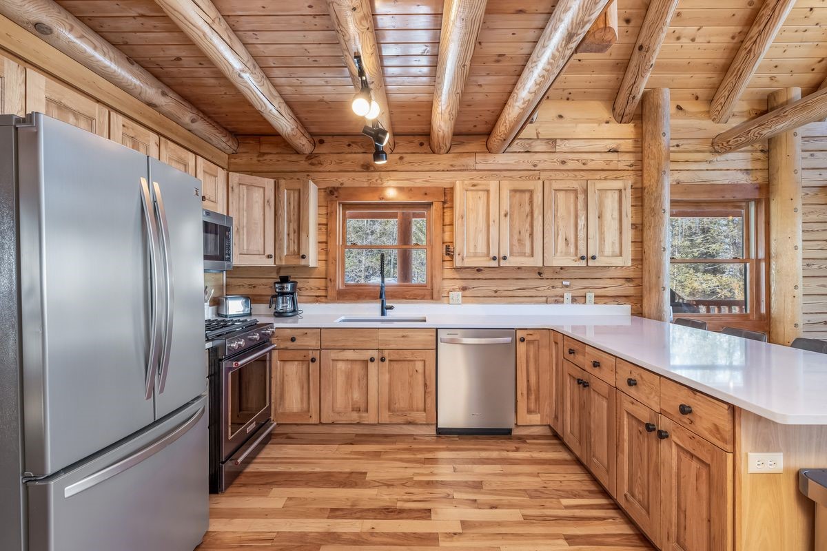 999 Bowstring Property Photo 10