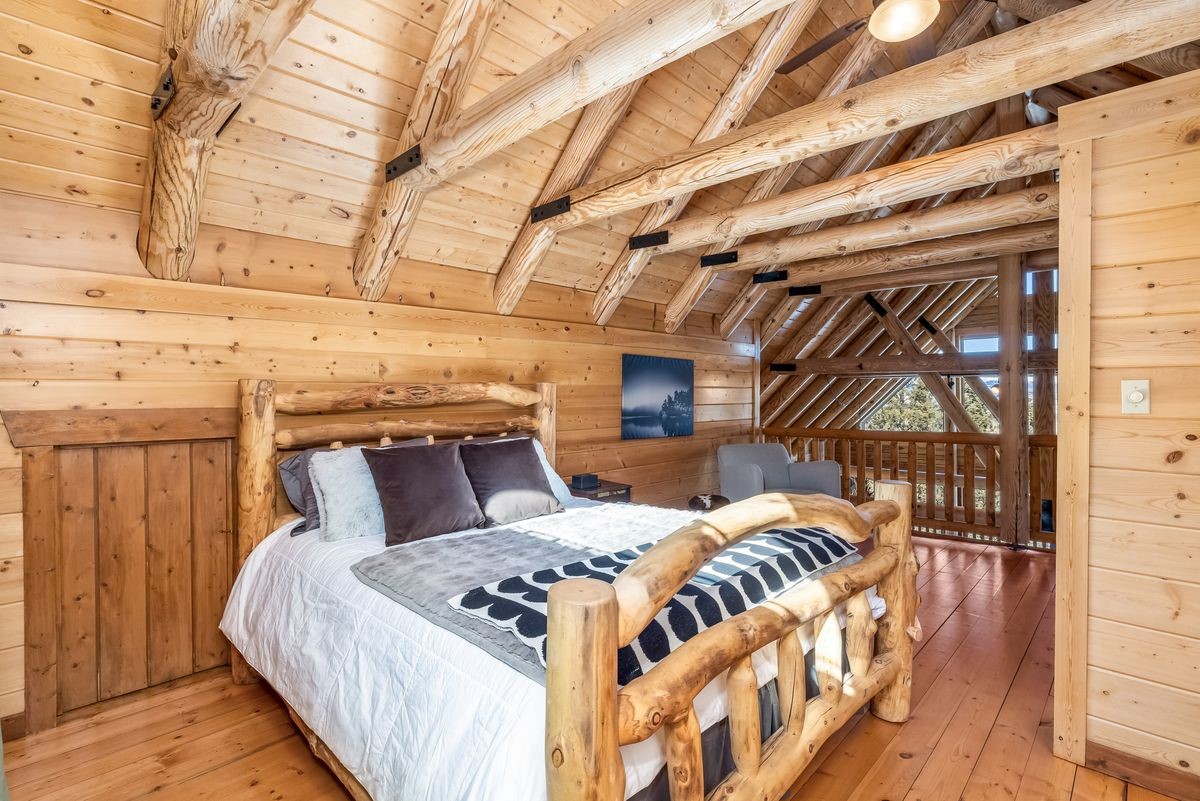 999 Bowstring Property Photo 19