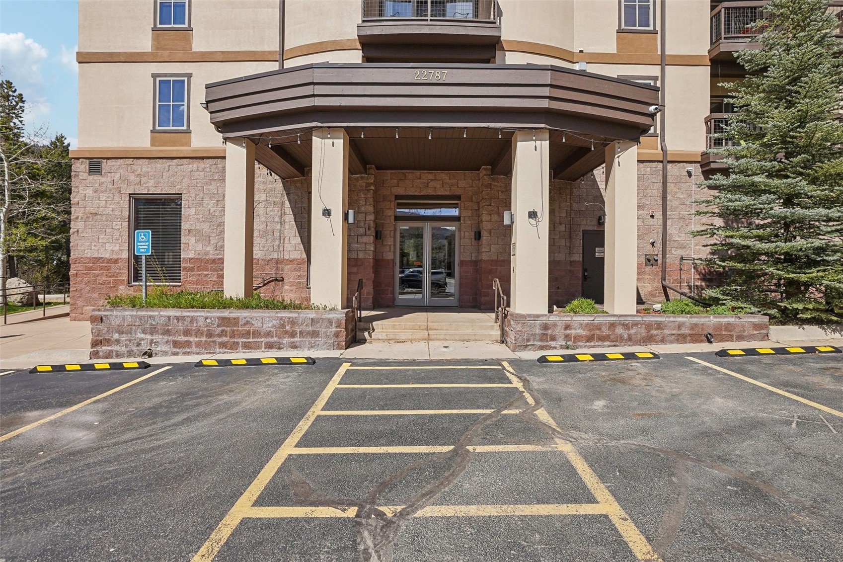 22787 Us Highway 6 302 Property Photo 10