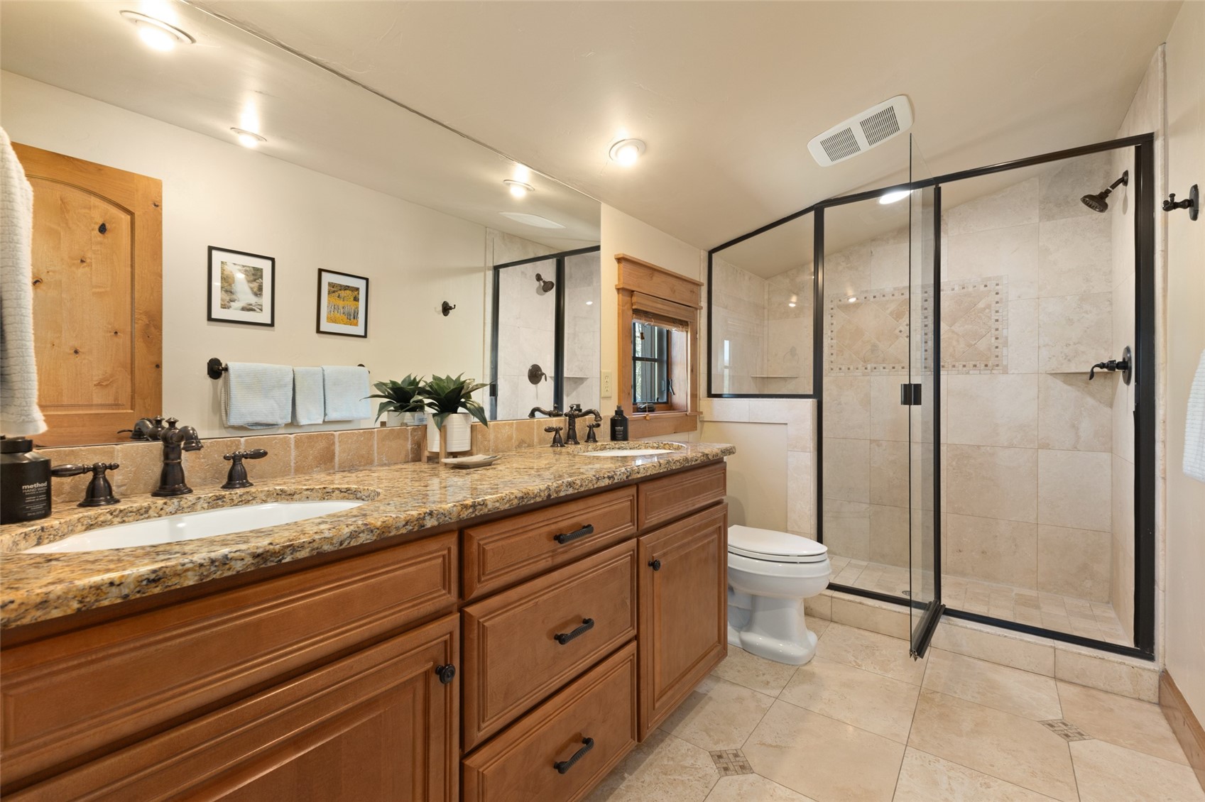 817 Majestic Circle Property Photo 14