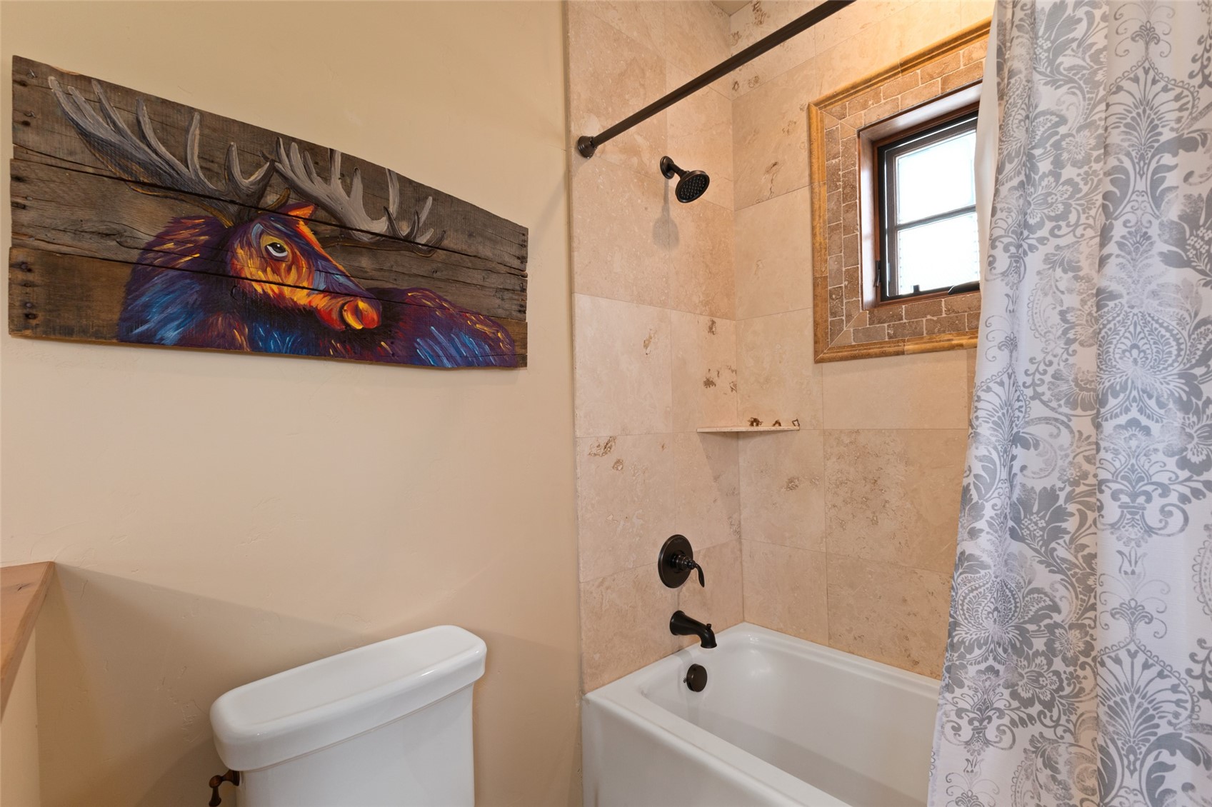 817 Majestic Circle Property Photo 22