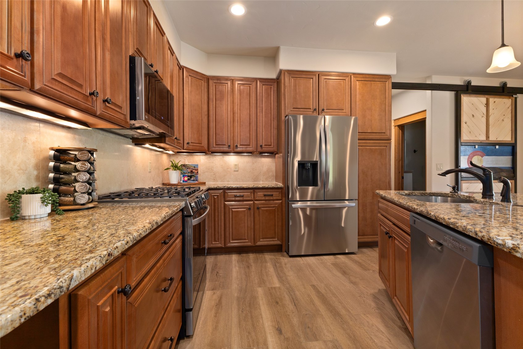 817 Majestic Circle Property Photo 39