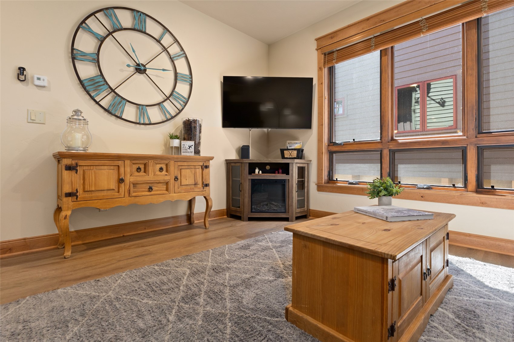 817 Majestic Circle Property Photo 40