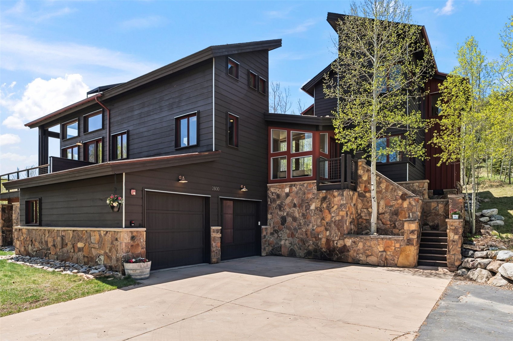2800 Hunters Knob Road Property Photo 4