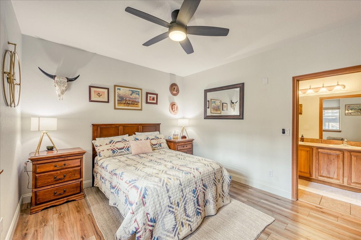844 Blue River Parkway B3 Property Photo 17