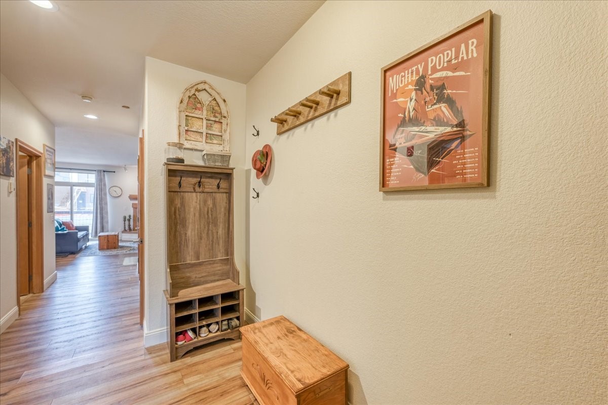 844 Blue River Parkway B3 Property Photo 22