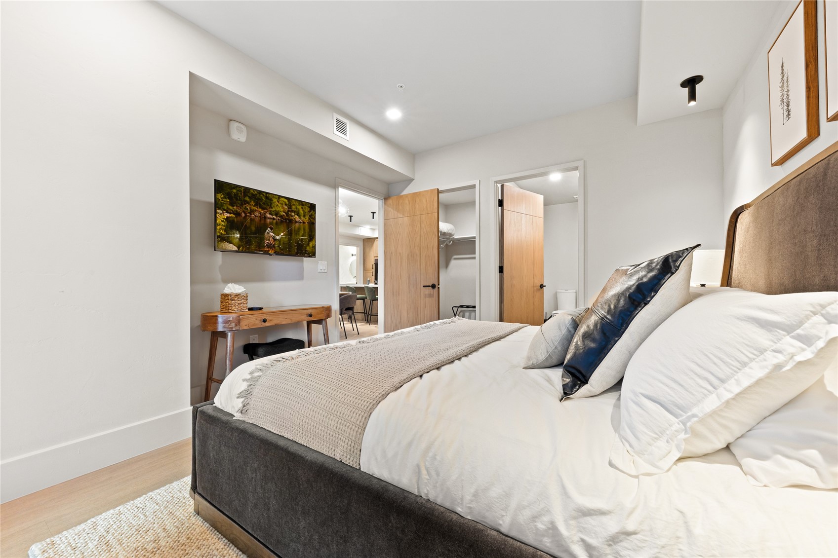 80 W Main Street 207 Property Photo 27