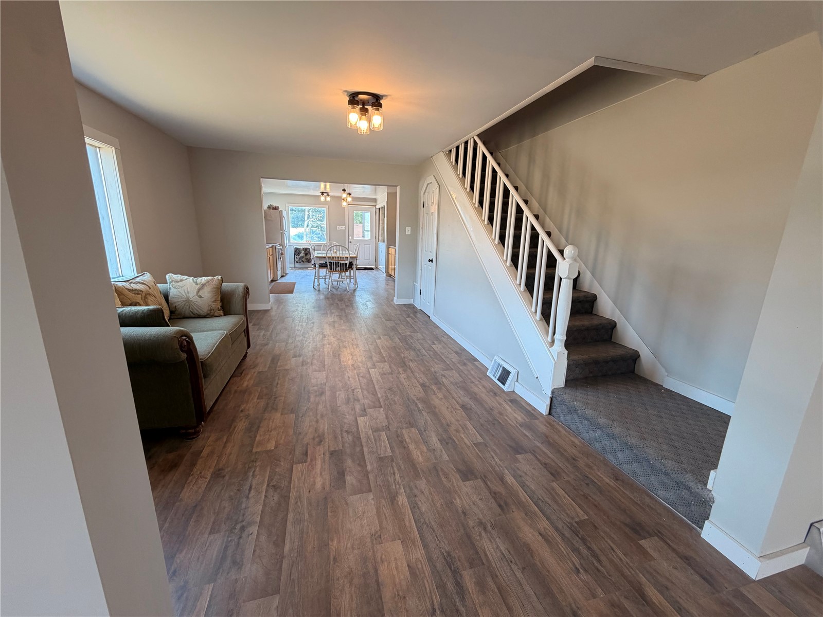305 Chestnut Street Property Photo 6