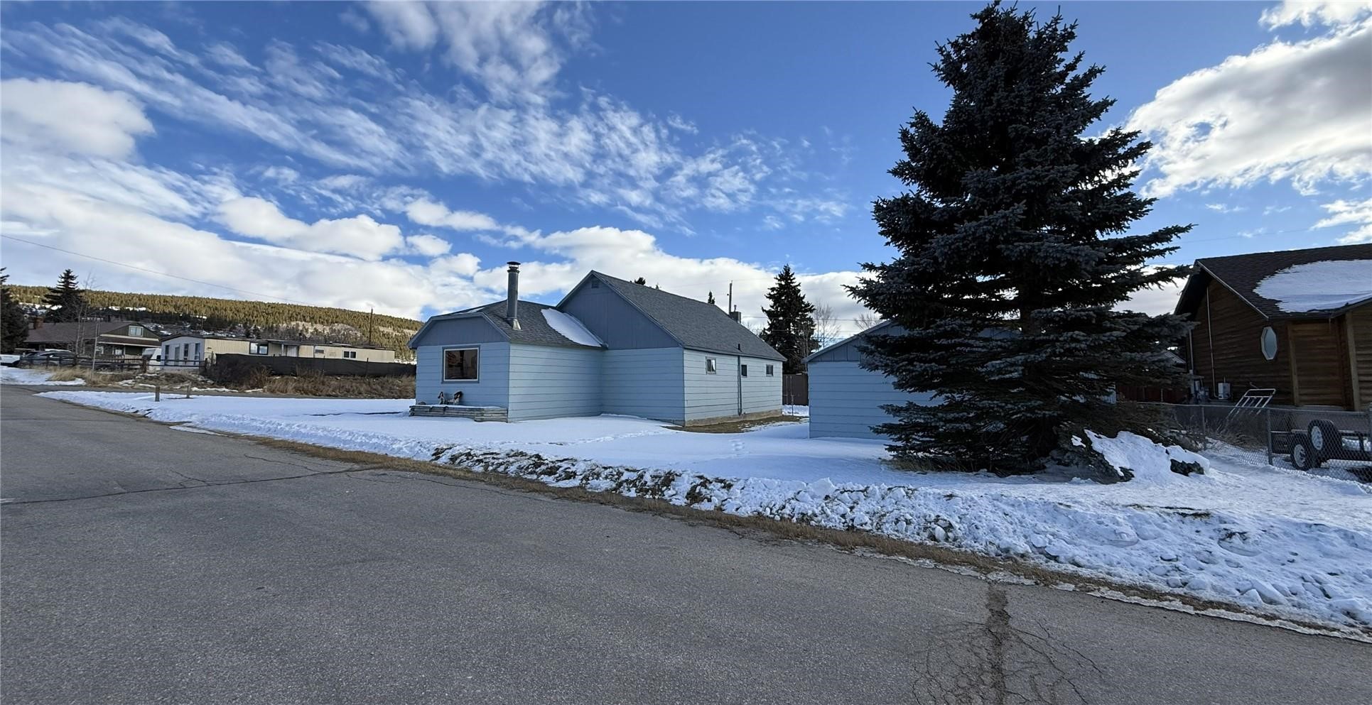 305 Chestnut Street Property Photo 21