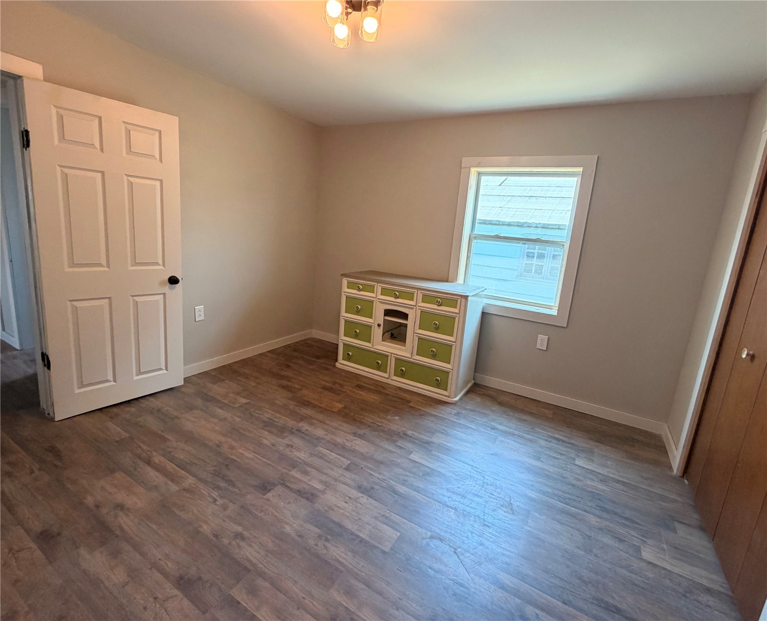305 Chestnut Street Property Photo 24