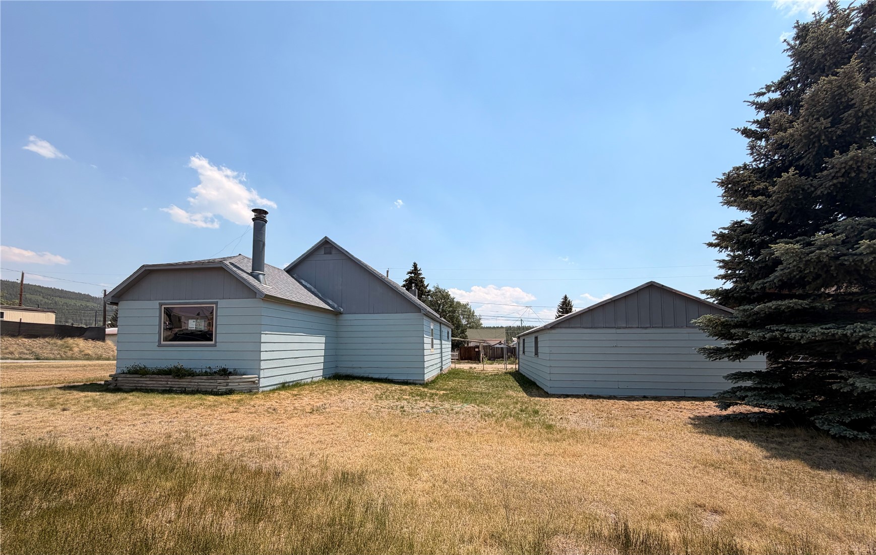 305 Chestnut Street Property Photo 29