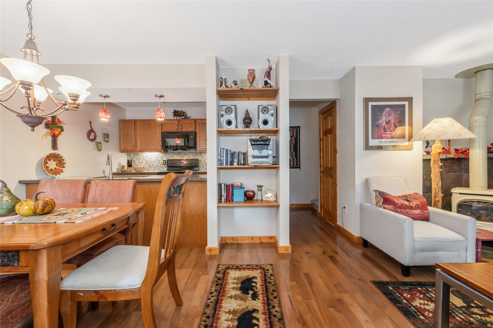 4 Redwood Court Property Photo 4