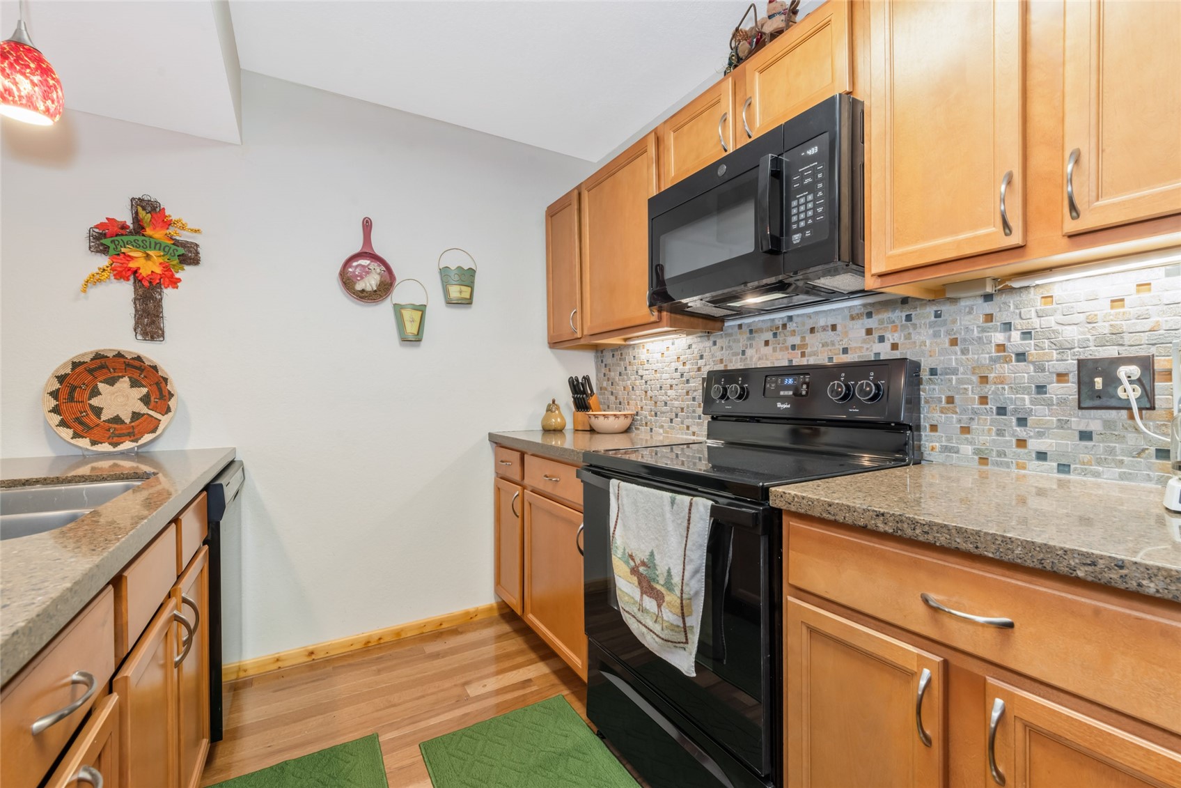 4 Redwood Court Property Photo 10