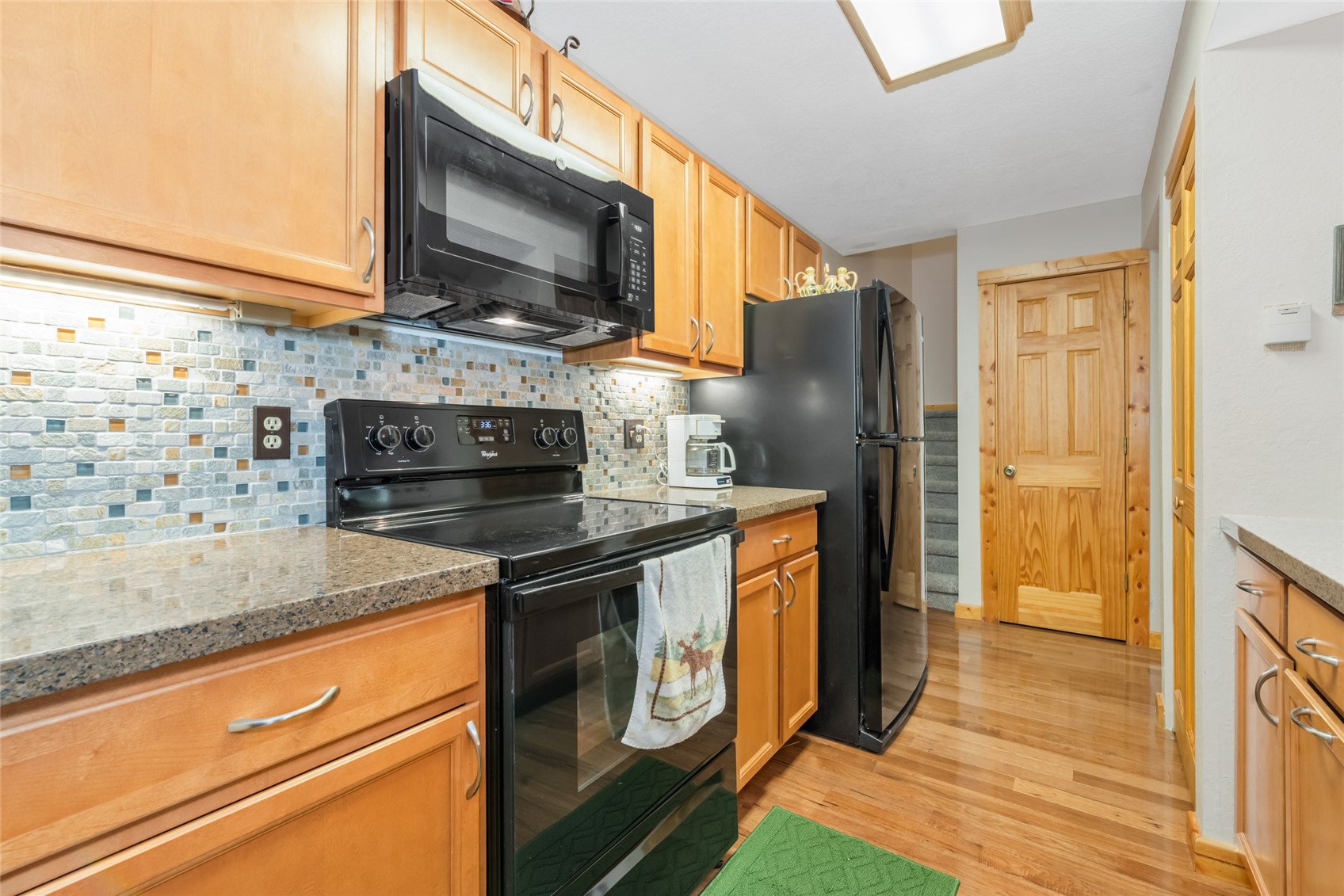 4 Redwood Court Property Photo 12