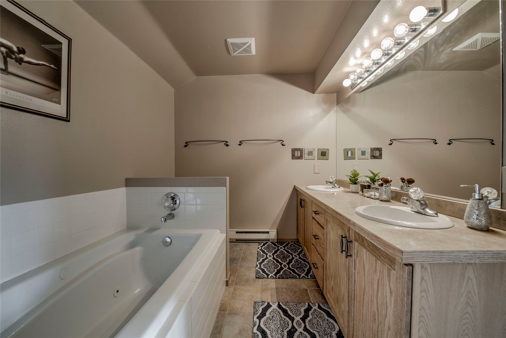 29 Washington Lode D Property Photo 20