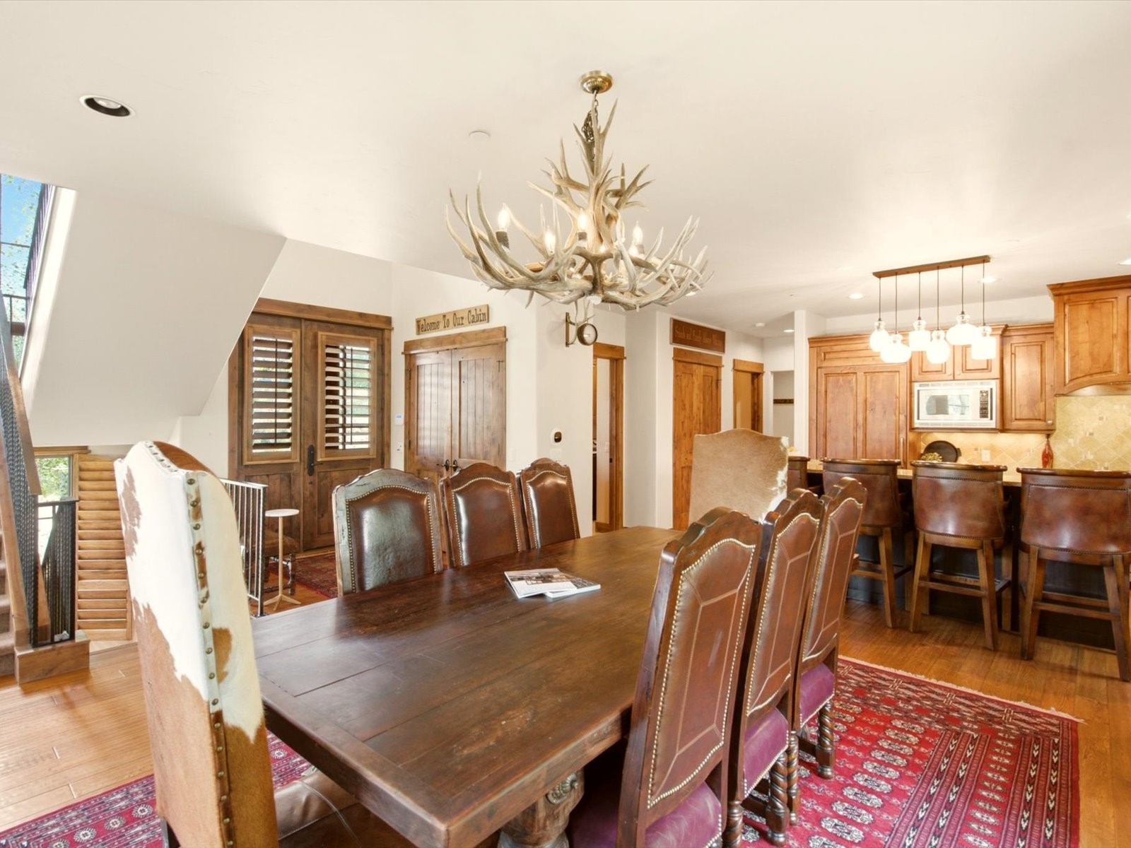 293 Caravelle Drive Property Photo 8
