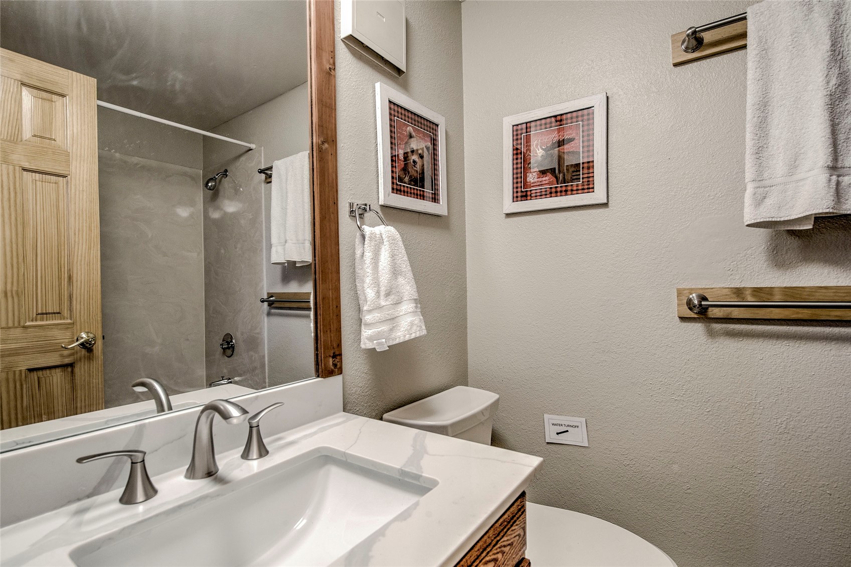 187 N Fuller Placer Road B Property Photo 20