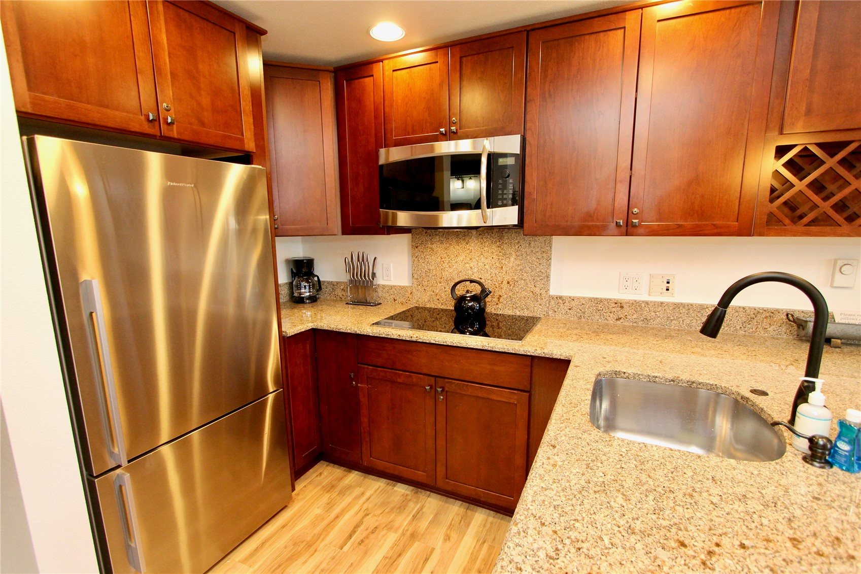 184 Copper Circle 313 Property Photo 5