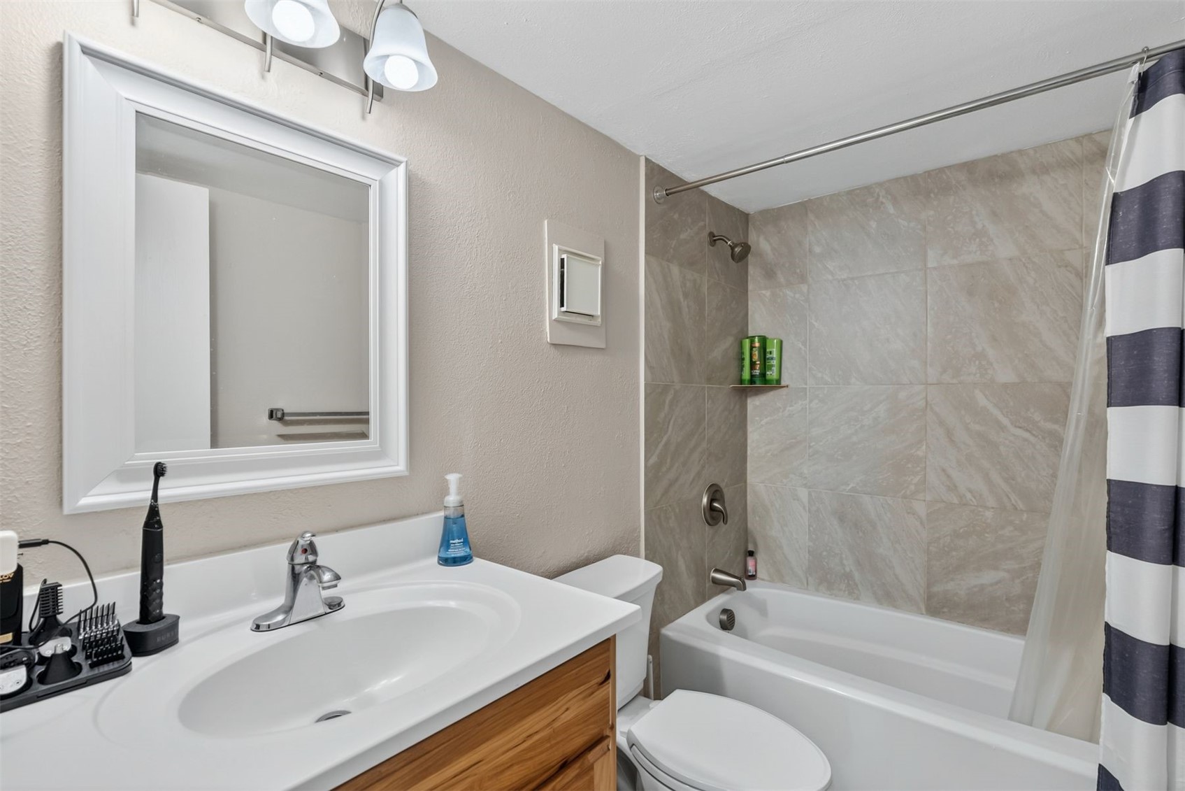 8100 Ryan Gulch Road 106 Property Photo 16