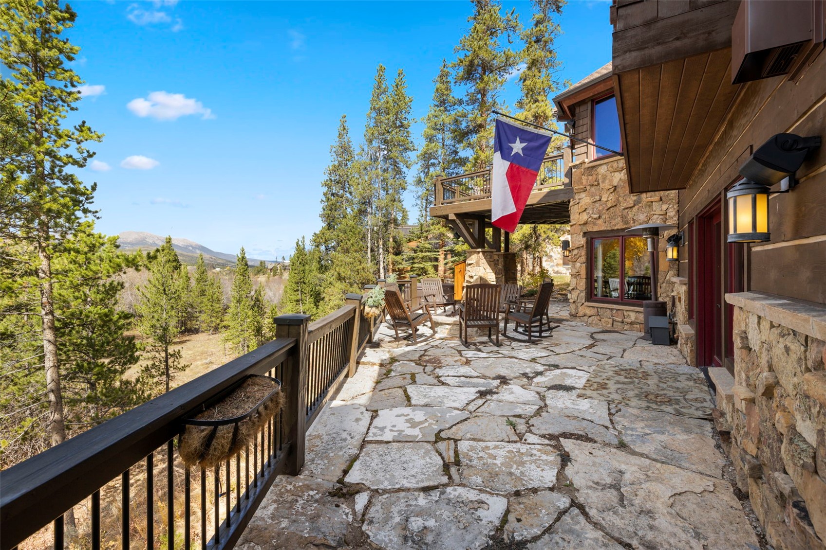 984 Gold Run Road Property Photo 41