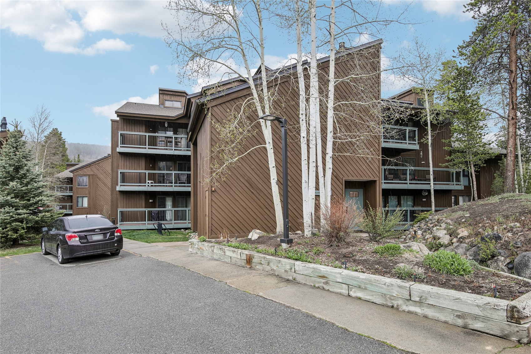 423 Wild Irishman Road 1008 + 1009 Property Photo 1