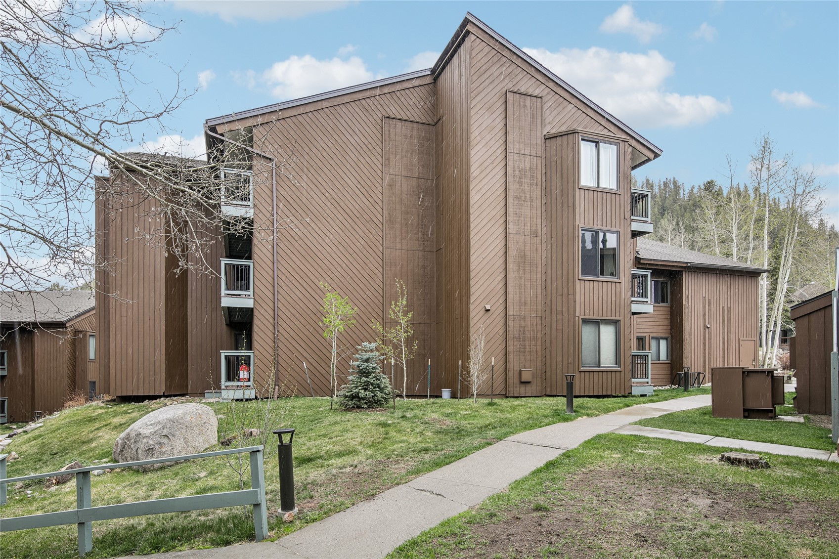 423 Wild Irishman Road 1008 + 1009 Property Photo 26