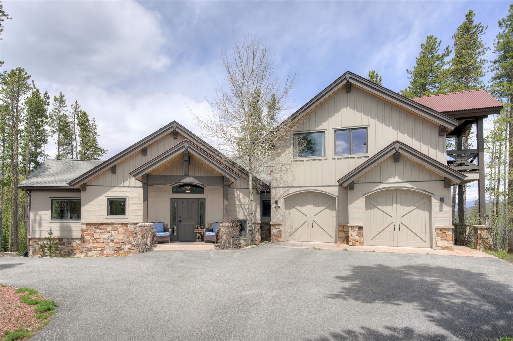 419 Silver Circle Property Photo 43