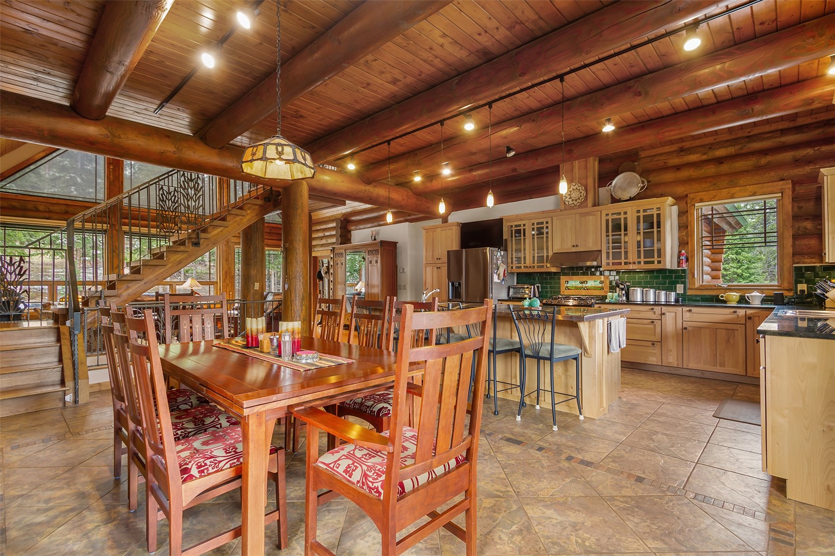905 Whispering Pines Circle Property Photo 8