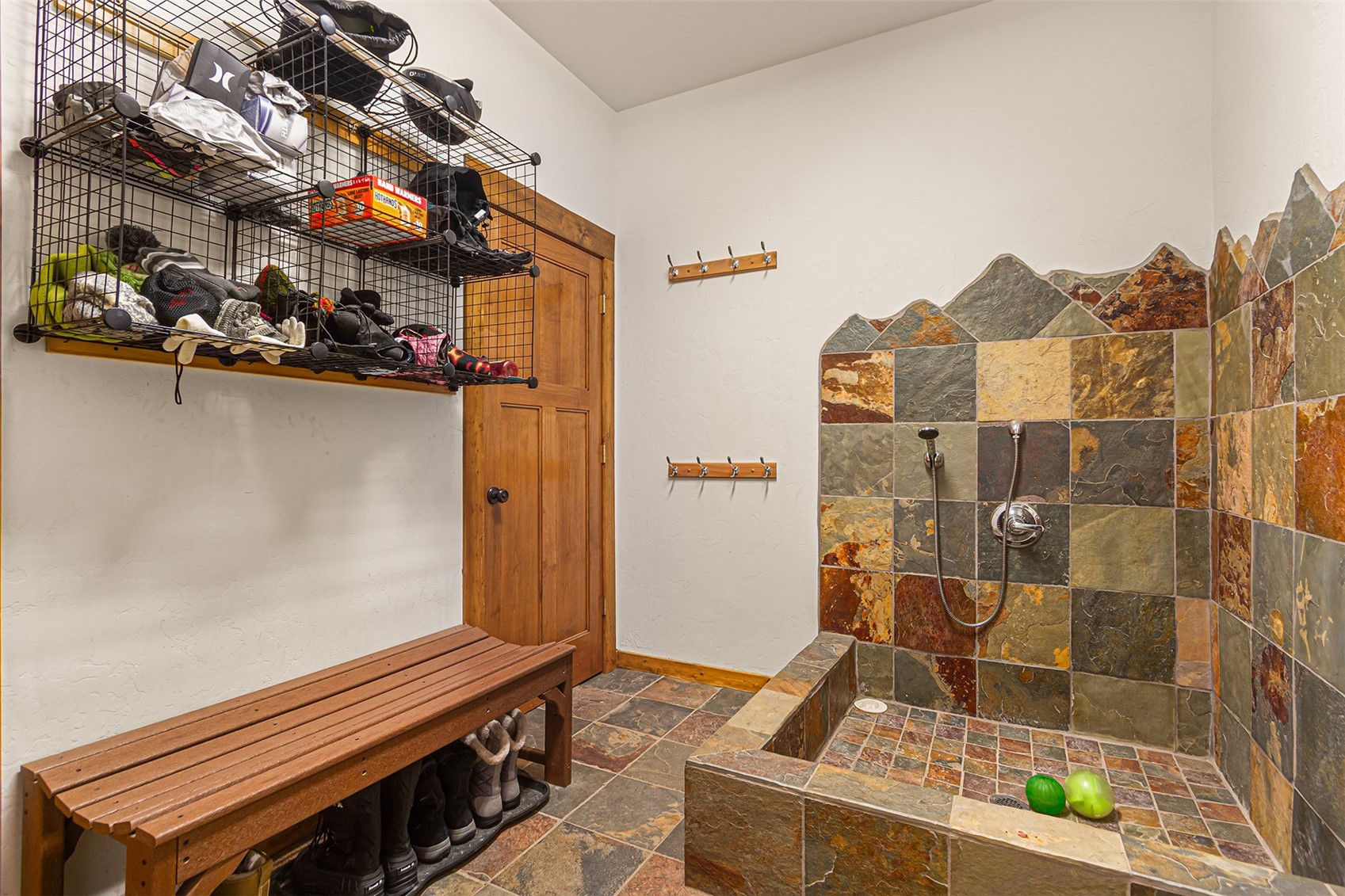 905 Whispering Pines Circle Property Photo 43