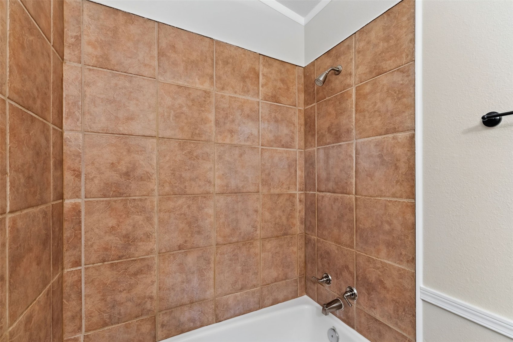 631 Summit Drive Property Photo 11