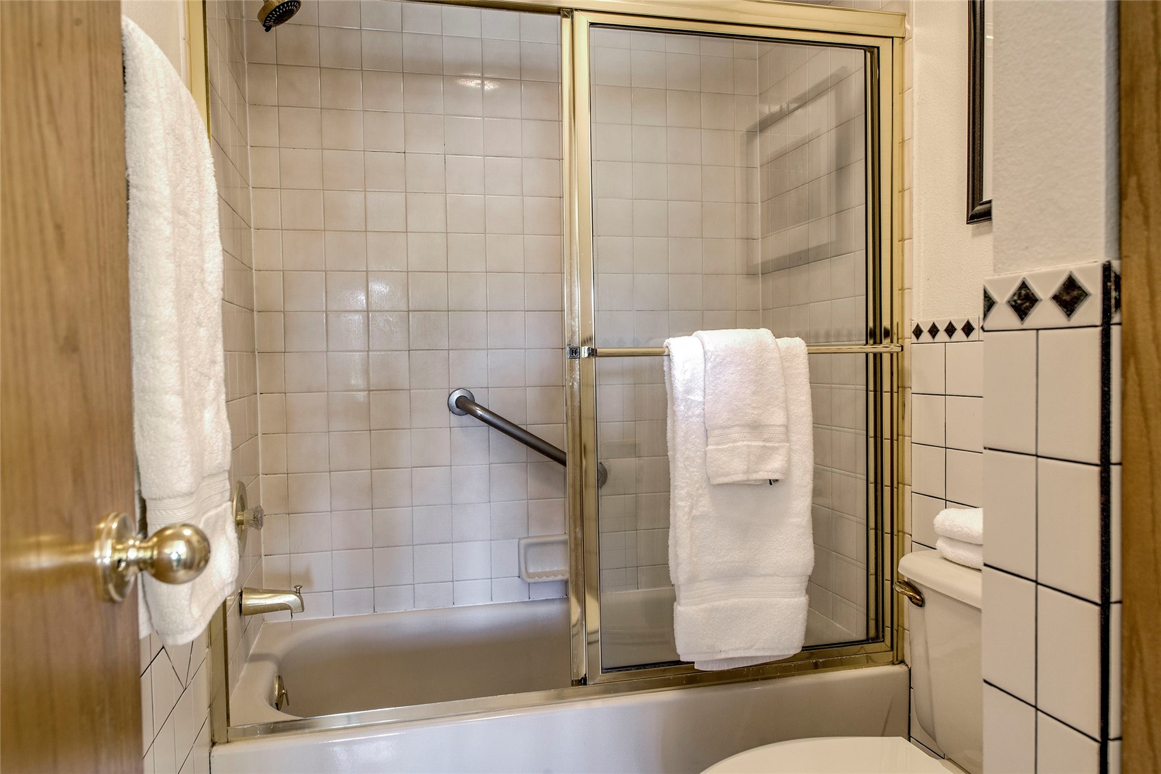 1610 Lakeview Terrace A101 Property Photo 21