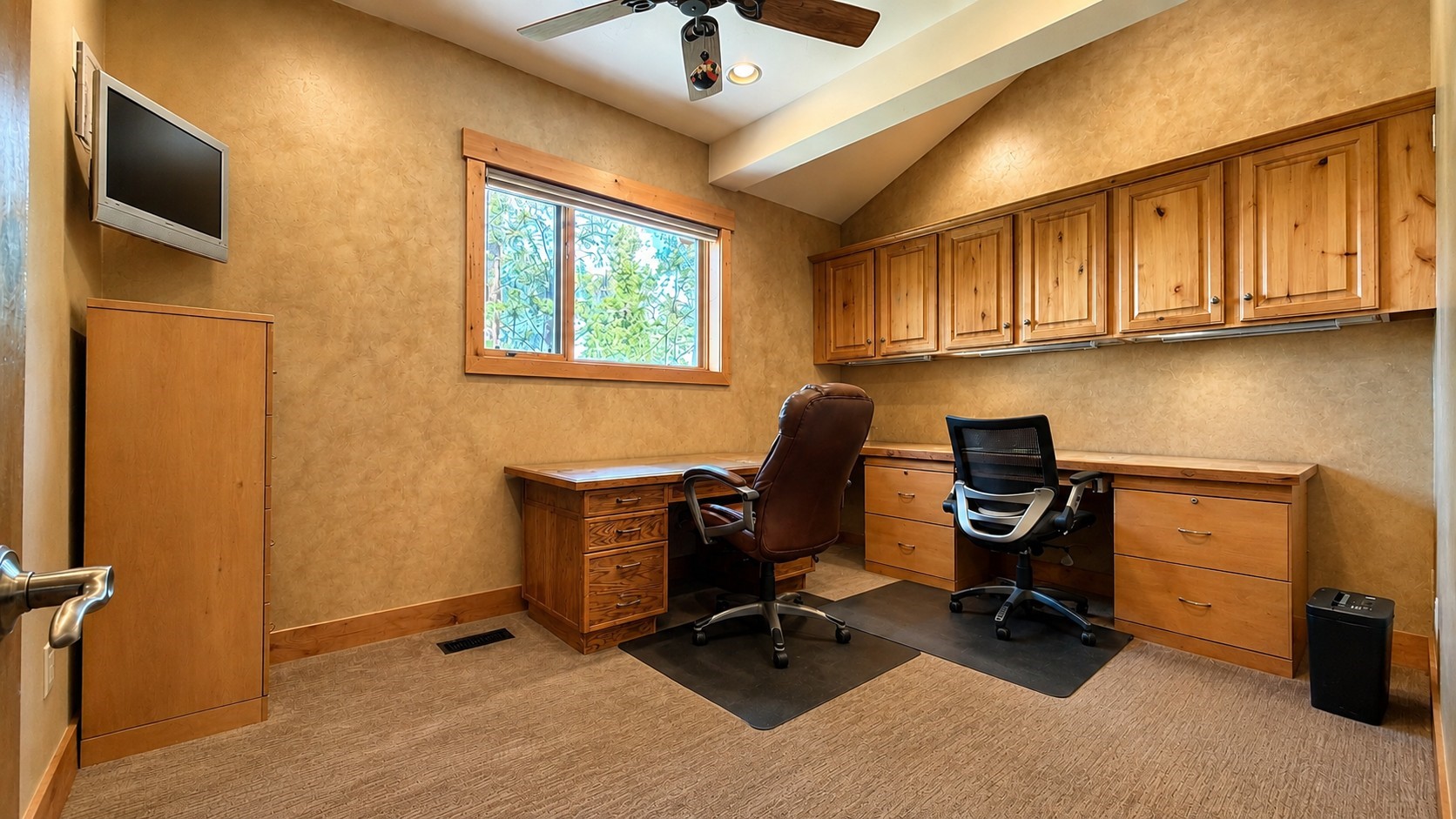 203 Lone Hand Way Property Photo 19